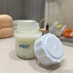 Cover of AVENT milk bottle