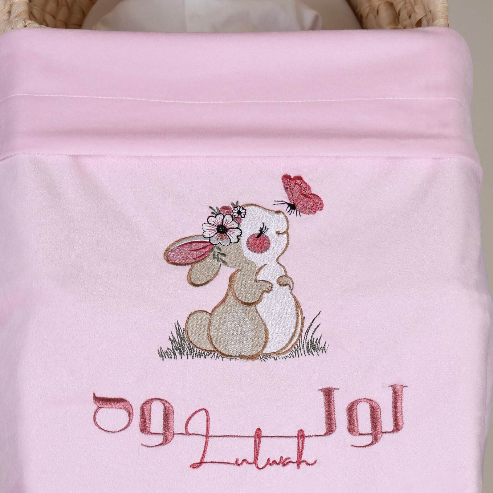 8- Bunny Bliss Blanket - الصورة 3