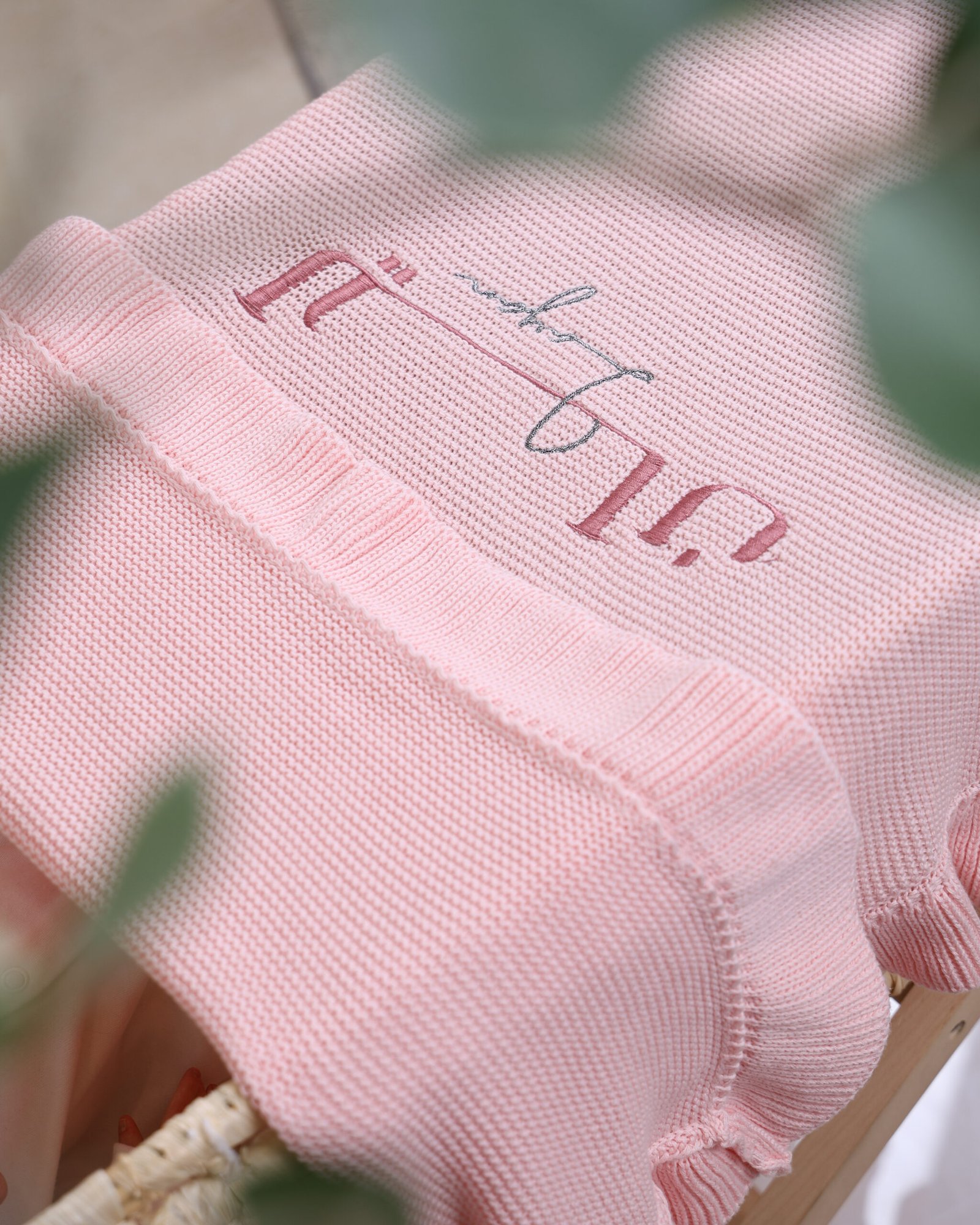 1- Baby Pink Blanket - الصورة 3
