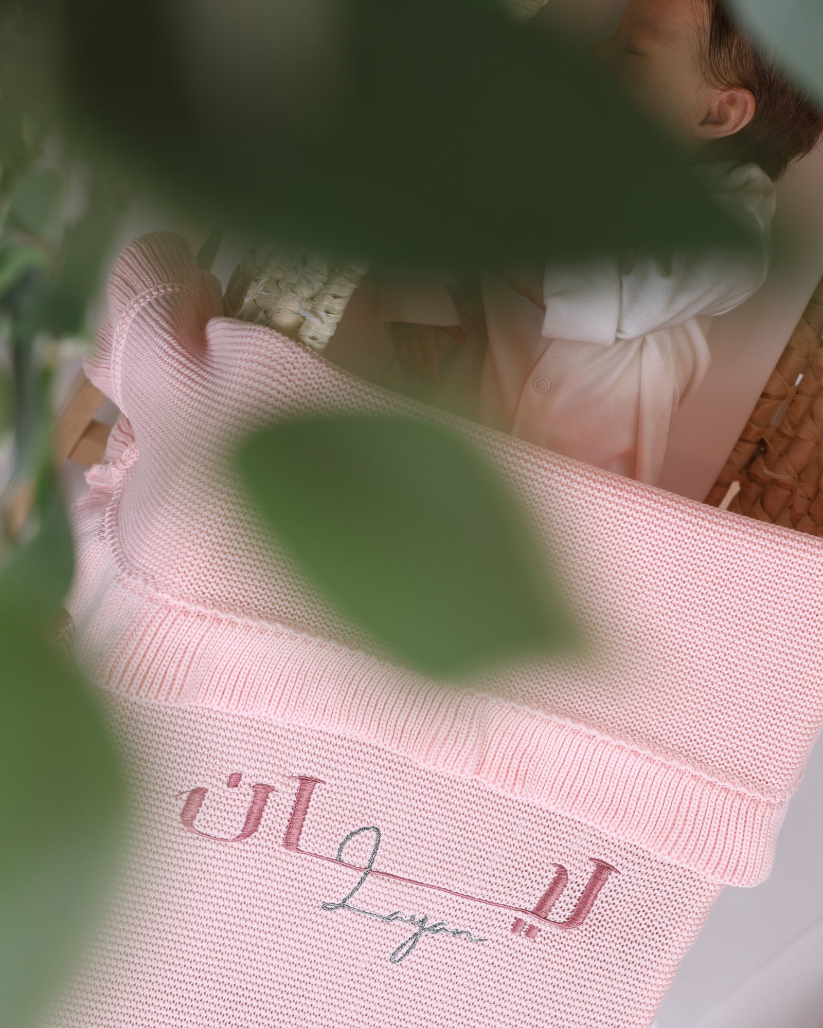 1- Baby Pink Blanket - الصورة 6